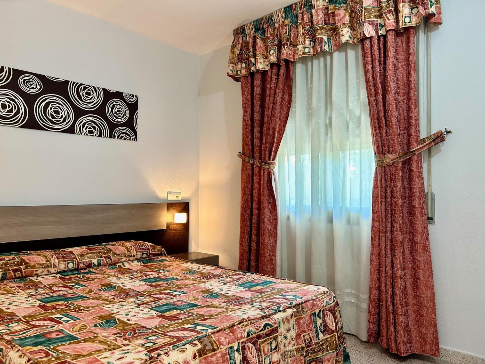 Apartamentos Aventura Salou Buitenkant foto