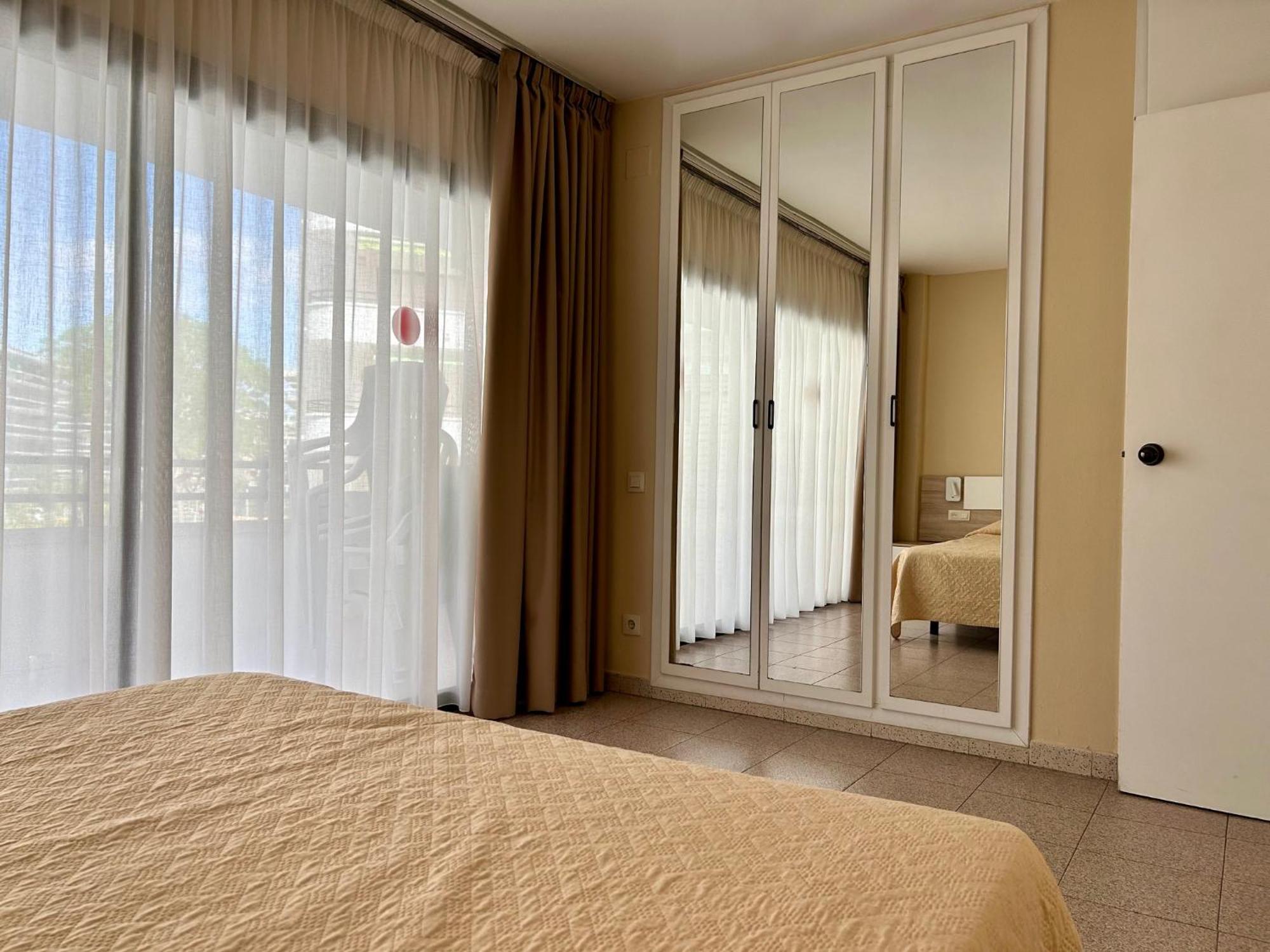 Apartamentos Aventura Salou Buitenkant foto
